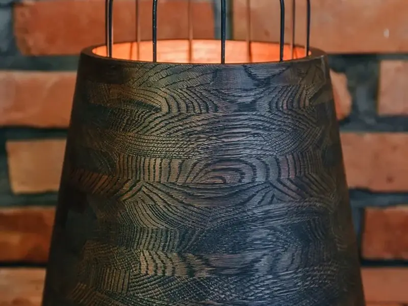 Lampa Bullet Small z litego dębu - zdjęcie 2